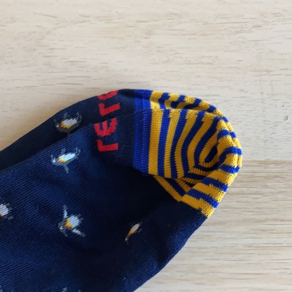 Red Socks - Picture 3 of 6